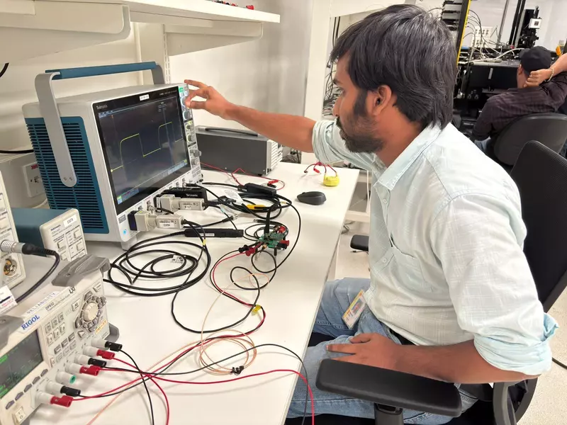 Short-looping innovation: Accelerating GaN adoption through end-to-end design & validation